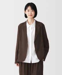 婦人　なめらか　シャツジャケット