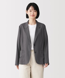 婦人　なめらか　シャツジャケット