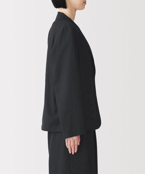 無印良品(ムジルシリョウヒン)の「婦人 なめらか シャツジャケット(その他アウター・レディース・ブラック/チャコールグレー/ダークブラウン・S/XL/L/M)」の6枚目の写真
