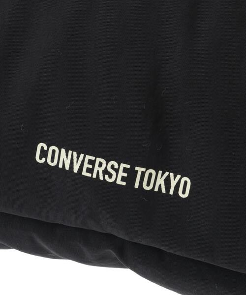 CONVERSE TOKYO（コンバーストウキョウ）の「NYLON GATHER MOON SHOULDER BAG（ショルダーバッグ・レディース・ブラック/カーキ・FREE）」の5枚目の写真