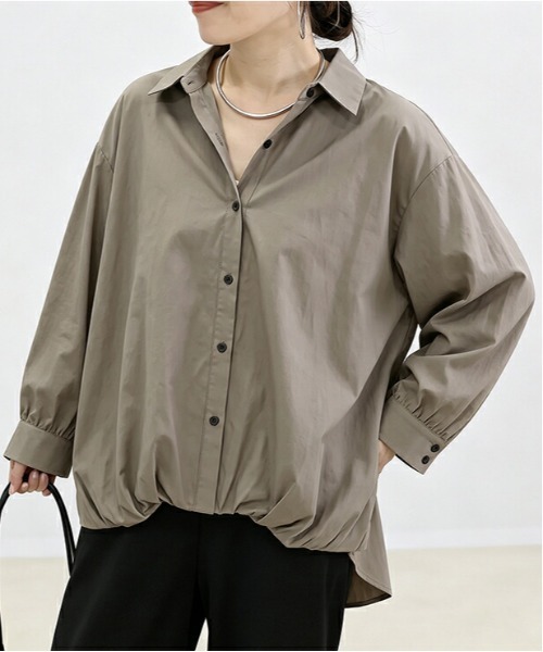 La-gemme(ラジェム)の「バルーン袖シャツブラウス/チュニック/体型カバー(シャツ/ブラウス・レディース・グレー/ブラック/ベージュ/ホワイト・フリー)」の4枚目の写真