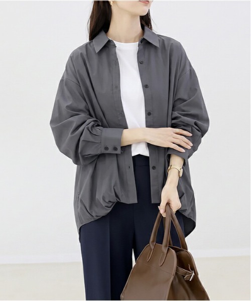 La-gemme(ラジェム)の「バルーン袖シャツブラウス/チュニック/体型カバー(シャツ/ブラウス・レディース・グレー/ブラック/ベージュ/ホワイト・フリー)」の3枚目の写真