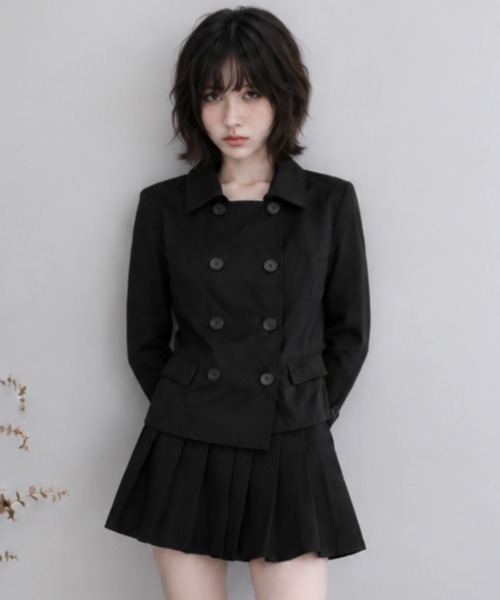 Aelina(エリナ)の「レギュラーカラーダブルブレストショートトレンチコート(トレンチコート・レディース・ブラック/ベージュ・FREE)」の3枚目の写真