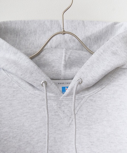 Russell Athletic(ラッセルアスレティック)の「【ROOPTOKYO別注】Russell Athletic/ラッセルアスレティック DRI POWER FLEECE ピスネーム プルオーバーパーカー メンズ レディース 刺繍 ブランドロゴ 保温 2026秋冬 秋服 冬服(パーカー・メンズ・ホワイト/ブラック/グレー/クリアレッド・S/M/L/XL/XXL)」の6枚目の写真