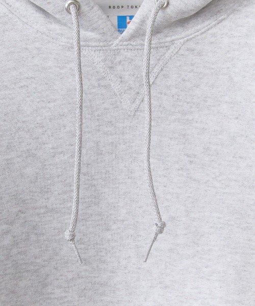 Russell Athletic(ラッセルアスレティック)の「【ROOPTOKYO別注】Russell Athletic/ラッセルアスレティック DRI POWER FLEECE ピスネーム プルオーバーパーカー メンズ レディース 刺繍 ブランドロゴ 保温 2026秋冬 秋服 冬服(パーカー・メンズ・ホワイト/ブラック/グレー/クリアレッド・S/M/L/XL/XXL)」の7枚目の写真