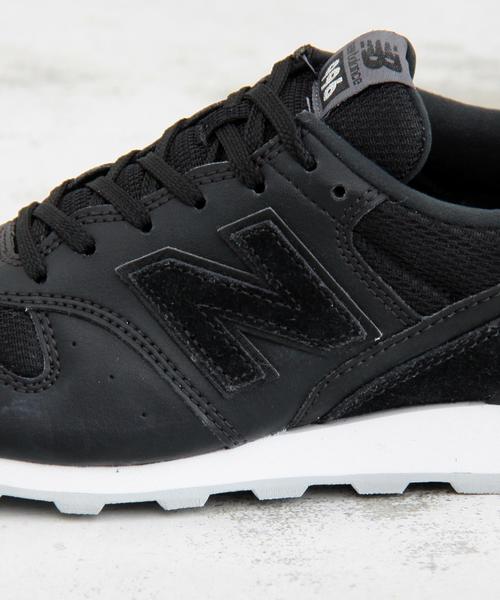 NEW BALANCE（ニューバランス）の「＜new balance（ニューバランス）＞∵WR996 スニーカー ◆（スニーカー・レディース・ホワイト/ブラック/シルバー・23cm/23.5cm/24.5cm/25cm/24cm）」の12枚目の写真