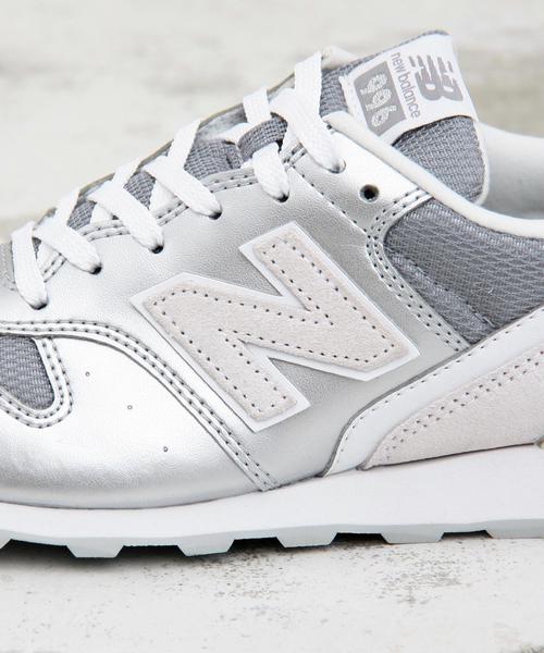 NEW BALANCE（ニューバランス）の「＜new balance（ニューバランス）＞∵WR996 スニーカー ◆（スニーカー・レディース・ホワイト/ブラック/シルバー・23cm/23.5cm/24.5cm/25cm/24cm）」の13枚目の写真