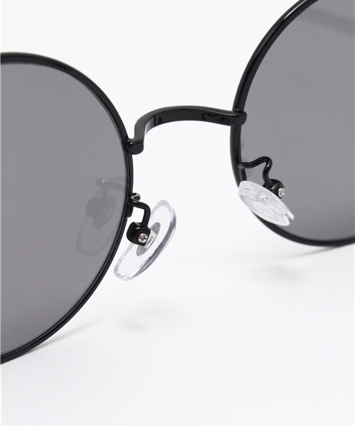 MOUSSY（マウジー）の「REFLECTION EYEWEAR（サングラス・レディース・ダークブラック/ブラック・FREE）」の5枚目の写真