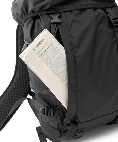 PORTER(ポーター)の「PORTER EXTREME BACKPACK <B印 YOSHIDA SELECT>(バックパック/リュック・メンズ・ブラック・ONE SIZE)」の16枚目の写真