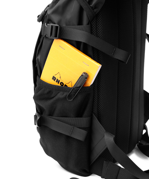 PORTER(ポーター)の「PORTER EXTREME BACKPACK <B印 YOSHIDA SELECT>(バックパック/リュック・メンズ・ブラック・ONE SIZE)」の17枚目の写真