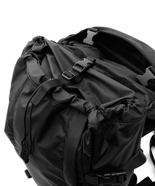 PORTER(ポーター)の「PORTER EXTREME BACKPACK <B印 YOSHIDA SELECT>(バックパック/リュック・メンズ・ブラック・ONE SIZE)」の12枚目の写真
