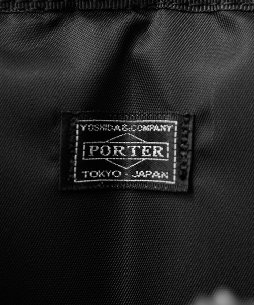 PORTER(ポーター)の「PORTER EXTREME BACKPACK <B印 YOSHIDA SELECT>(バックパック/リュック・メンズ・ブラック・ONE SIZE)」の14枚目の写真