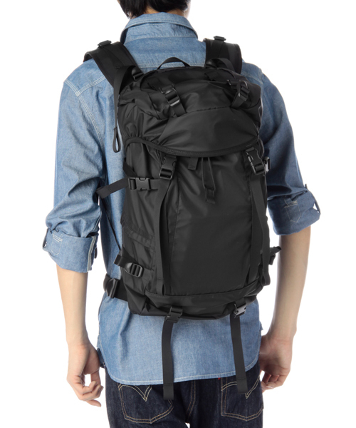 PORTER(ポーター)の「PORTER EXTREME BACKPACK <B印 YOSHIDA SELECT>(バックパック/リュック・メンズ・ブラック・ONE SIZE)」の7枚目の写真