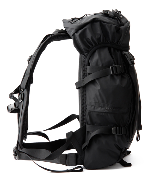 PORTER(ポーター)の「PORTER EXTREME BACKPACK <B印 YOSHIDA SELECT>(バックパック/リュック・メンズ・ブラック・ONE SIZE)」の3枚目の写真