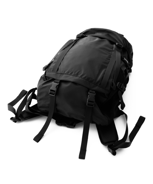 PORTER(ポーター)の「PORTER EXTREME BACKPACK <B印 YOSHIDA SELECT>(バックパック/リュック・メンズ・ブラック・ONE SIZE)」の5枚目の写真