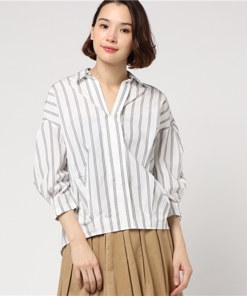 PAPILLONNER(パピヨネ)の「プルオーバーシャツ(シャツ/ブラウス・レディース・オフホワイト/サックスブルー/ブラック・FREE)」の12枚目の写真