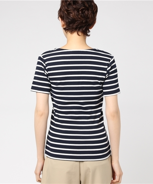 REAL CUBE（リアルキューブ）の「REAL CUBE Vネックフライスカットソー　半袖タイプ（Tシャツ/カットソー・レディース・ホワイト×ブラック/ブルー系その他/ブラック/オフホワイト/カーキ・36/38/40）」の10枚目の写真