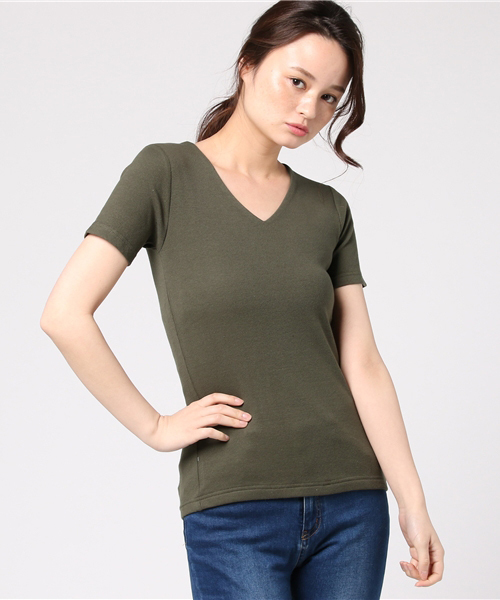 REAL CUBE（リアルキューブ）の「REAL CUBE Vネックフライスカットソー　半袖タイプ（Tシャツ/カットソー・レディース・ホワイト×ブラック/ブルー系その他/ブラック/オフホワイト/カーキ・36/38/40）」の9枚目の写真