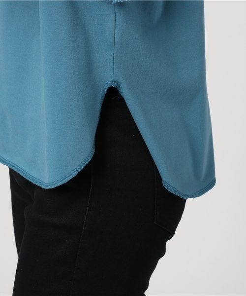 Banner Barrett(バナーバレット)の「タッセルジャージートップス(Tシャツ/カットソー・レディース・オフホワイト/ブルー/ブラック/カーキ/マスタード・38)」の16枚目の写真