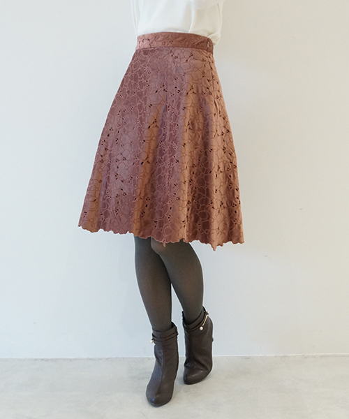 PROPORTION BODY DRESSING(プロポーションボディドレッシング)の「【美人百花 11月号掲載】スムースベロアエンブロイダリーフレアスカート(スカート・レディース・ピンク系その他/ピンク系その他2/ネイビー・1/2/3)」の3枚目の写真