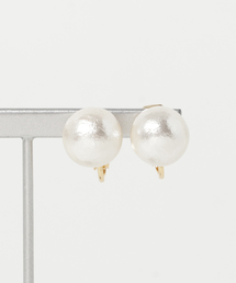 i.o/コットンパールイヤリング