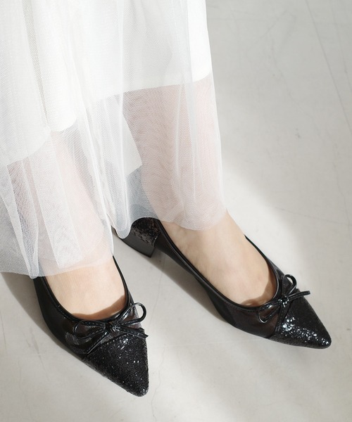 AmiAmi（アミアミ）の「3.5cmチャンキーヒールバレエパンプス（パンプス・レディース・ワイン/レッド/ダークネイビー/ブラック系その他/チェック/ネイビー/グレー/ブラック/ダークグリーン/シルバー/グレイッシュベージュ/レオパード/ライトベージュ/パイソン/ブラック系その他2/ベージュ系その他/ブラック×ホワイト/ゼブラ/ブラック系その他3/ブラック系その他4/ホワイト系その他/ブラック系その他5/ゴールド系その他/シルバー系その他・L/S/M/3L/LL/SS）」の8枚目の写真