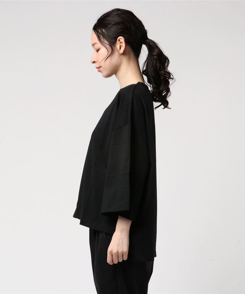 JOURNAL STANDARD（ジャーナルスタンダード）の「クリアジャージークルーネックソデロールアッププルオーバー（Tシャツ/カットソー・レディース・ホワイト/ブラック/マスタード/ブルー系その他・FREE）」の7枚目の写真