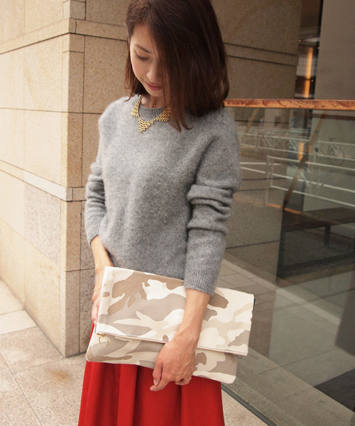 BEAUTY&YOUTH UNITED ARROWS（ビューティーアンドユースユナイテッドアローズ）の「BYBC ∵TEMBEA別注 カモフラージュクラッチ（クラッチバッグ・レディース・ナチュラル/オリーブ・FREE）」の3枚目の写真