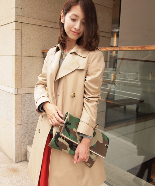 BEAUTY&YOUTH UNITED ARROWS（ビューティーアンドユースユナイテッドアローズ）の「BYBC ∵TEMBEA別注 カモフラージュクラッチ（クラッチバッグ・レディース・ナチュラル/オリーブ・FREE）」の4枚目の写真