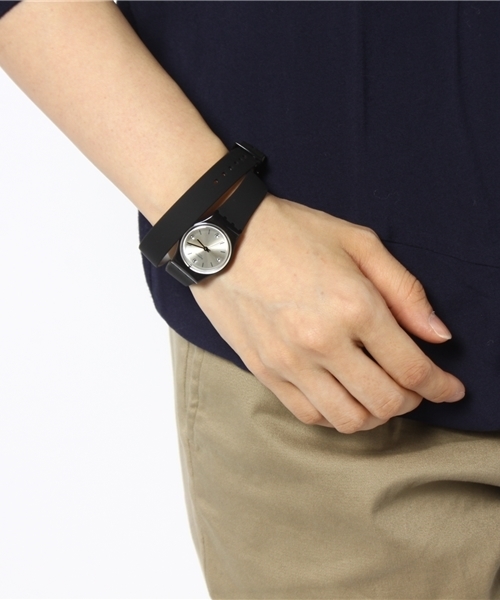 SWATCH（スウォッチ）の「LADY TON ETOILE LB177 WOMEN（アナログ腕時計・レディース・ブラック×ホワイト・FREE）」の2枚目の写真