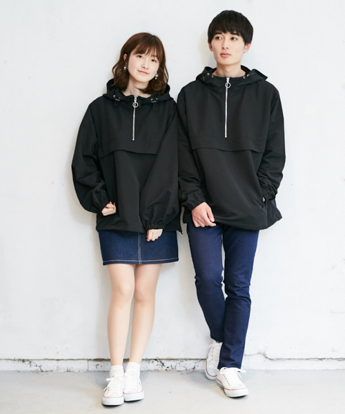 PairPair(ペアペア)の「【ZOZO限定アイテム】袖ボリュームハーフジップマウンテンパーカー(マウンテンパーカー・レディース・ブラック/ライトベージュ・フリー)」の3枚目の写真