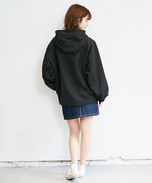 PairPair(ペアペア)の「【ZOZO限定アイテム】袖ボリュームハーフジップマウンテンパーカー(マウンテンパーカー・レディース・ブラック/ライトベージュ・フリー)」の13枚目の写真
