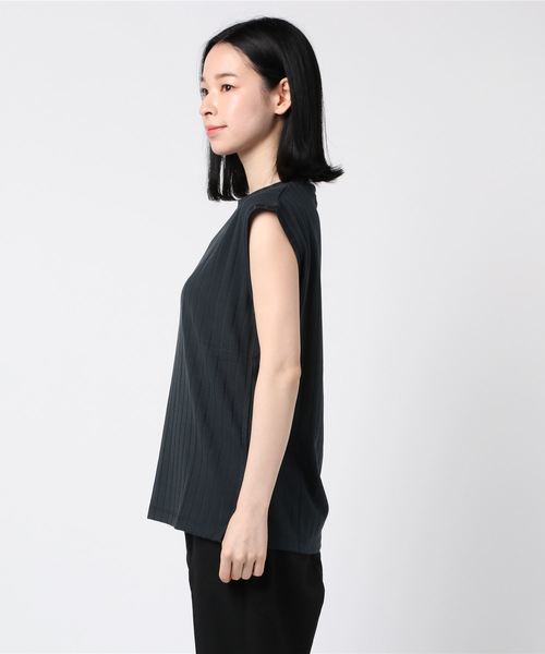 TRUDEA（トルディア）の「テレコ編みフレンチスリーブ プルオーバー（Tシャツ/カットソー・レディース・ホワイト/チャコールグレー/ブラック/ブラウン・SMALL/MEDIUM/LARGE）」の6枚目の写真