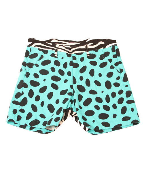 BOOFOOWOO(ブーフーウー)の「メンズハーフパンツ ヒョウ柄(その他パンツ・メンズ・ブルー/レッド・LARGE/MEDIUM/SMALL)」の2枚目の写真