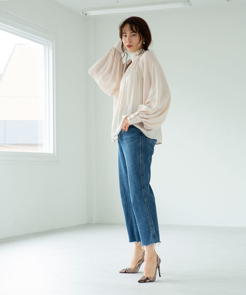 marjour（マージュール）の「CLASSICAL BLOUSE（シャツ/ブラウス・レディース・オフホワイト/キャメル・MEDIUM）」の20枚目の写真