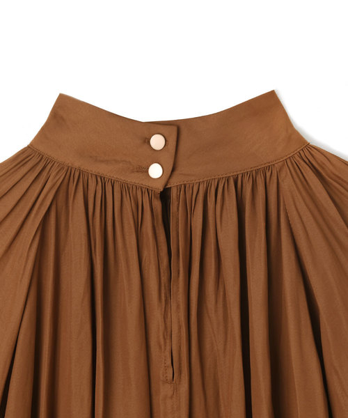 marjour（マージュール）の「CLASSICAL BLOUSE（シャツ/ブラウス・レディース・オフホワイト/キャメル・MEDIUM）」の9枚目の写真