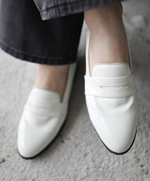 SESTO（セスト）の「生活防水。晴雨兼用コインローファーパンプス（レインシューズ・レディース・ホワイト/ブラック/チェック・22.5cm/23.5cm/24.5cm/25.5cm/23.0cm/24.0cm/22.0cm）」の22枚目の写真