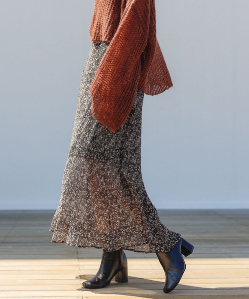 Chico（チコ）の「小花柄プリーツフレアスカート/マーメイドスカート（スカート・レディース・ブラック/ブラウン/ライトベージュ・FREE）」の5枚目の写真