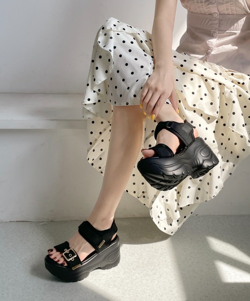 Shoes in Closet(シューズインクローゼット)の「+9.0㎝ 超軽量 厚底 スタイルアップソール ベルクロ スポーツサンダル 7474(サンダル・レディース・ブラック×ホワイト/ブラック×ブラック/アイボリー/ブラウン系その他/ベージュ/ピンクベージュ/ライトピンク・M/3L/L/LL/XS/S)」の20枚目の写真