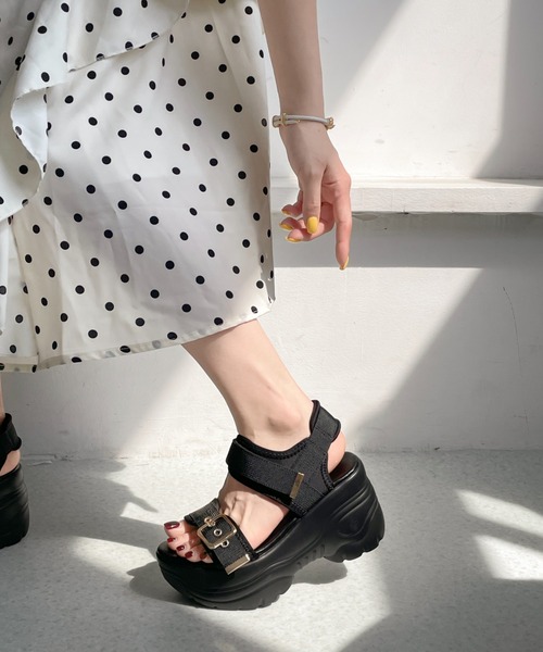 Shoes in Closet(シューズインクローゼット)の「+9.0㎝ 超軽量 厚底 スタイルアップソール ベルクロ スポーツサンダル 7474(サンダル・レディース・ブラック×ホワイト/ブラック×ブラック/アイボリー/ブラウン系その他/ベージュ/ピンクベージュ/ライトピンク・M/3L/L/LL/XS/S)」の22枚目の写真