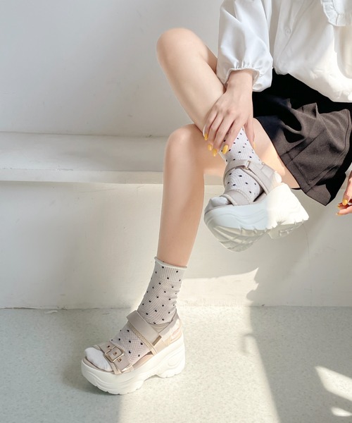 Shoes in Closet(シューズインクローゼット)の「【再入荷】+9.0㎝ 超軽量 厚底 スリムソール ゴールドアクセント スポーツ サンダル 7474(サンダル・レディース・ブラック×ホワイト/ブラック×ブラック/アイボリー/ブラウン系その他/ベージュ/ピンクベージュ/ライトピンク・M/3L/L/LL/XS/S)」の20枚目の写真