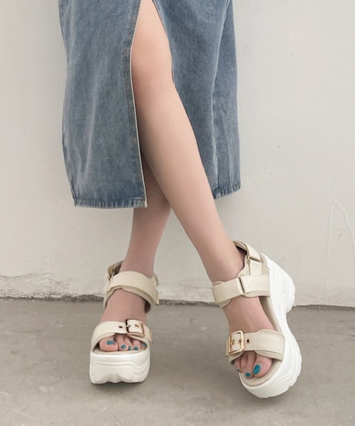 Shoes in Closet(シューズインクローゼット)の「+9.0㎝ 超軽量 厚底 スタイルアップソール ベルクロ スポーツサンダル 7474(サンダル・レディース・ブラック×ホワイト/ブラック×ブラック/アイボリー/ブラウン系その他/ベージュ/ピンクベージュ/ライトピンク・M/3L/L/LL/XS/S)」の14枚目の写真