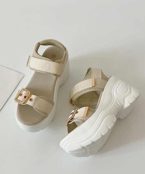 Shoes in Closet(シューズインクローゼット)の「+9.0㎝ 超軽量 厚底 スタイルアップソール ベルクロ スポーツサンダル 7474(サンダル・レディース・ブラック×ホワイト/ブラック×ブラック/アイボリー/ブラウン系その他/ベージュ/ピンクベージュ/ライトピンク・M/3L/L/LL/XS/S)」の10枚目の写真