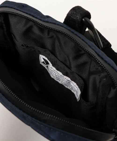 MAKAVELIC(マキャベリック)の「/MAKAVELIC/TRUCKS CROSS-TIE POUCH BAG(ボディバッグ/ウエストポーチ・メンズ・オレンジ/ネイビー・FREE)」の5枚目の写真