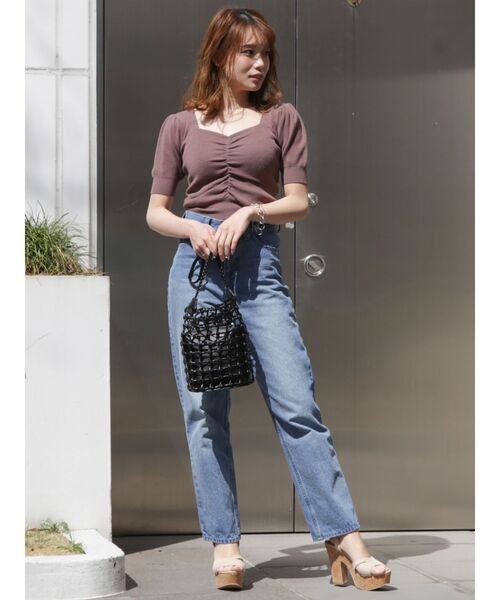 dazzlin(ダズリン)の「ハートマークギャザーニットトップス(ニット/セーター・レディース・ベージュ/ブラウン/オフホワイト/イエロー/ブルー・FREE)」の18枚目の写真