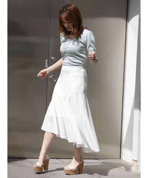 dazzlin(ダズリン)の「ハートマークギャザーニットトップス(ニット/セーター・レディース・ベージュ/ブラウン/オフホワイト/イエロー/ブルー・FREE)」の10枚目の写真