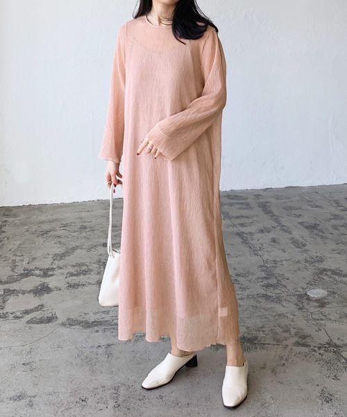 LIAN(リアン)の「楊柳シフォンワンピース&サテンキャミワンピースセット(ワンピース・レディース・ピンクベージュ/ブルー/アイボリー/ブラック・FREE)」の4枚目の写真