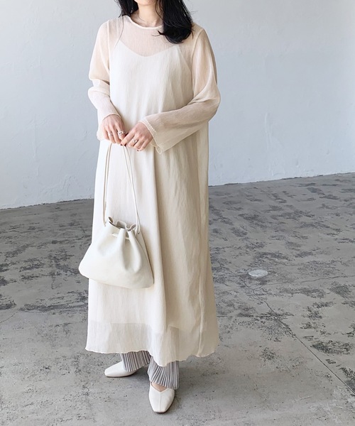 LIAN(リアン)の「楊柳シフォンワンピース&サテンキャミワンピースセット(ワンピース・レディース・ピンクベージュ/ブルー/アイボリー/ブラック・FREE)」の5枚目の写真