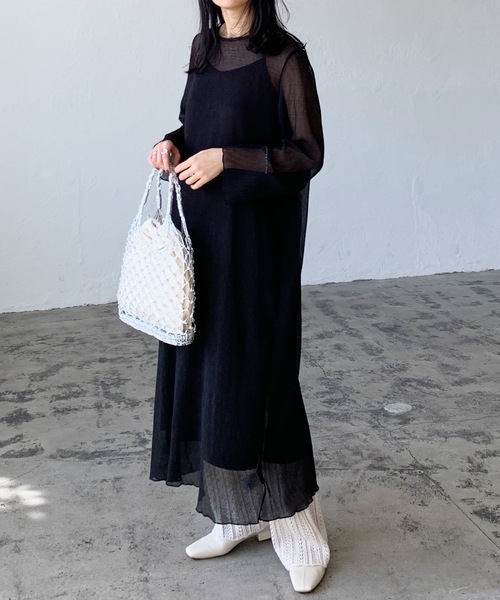 LIAN(リアン)の「楊柳シフォンワンピース&サテンキャミワンピースセット(ワンピース・レディース・ピンクベージュ/ブルー/アイボリー/ブラック・FREE)」の13枚目の写真