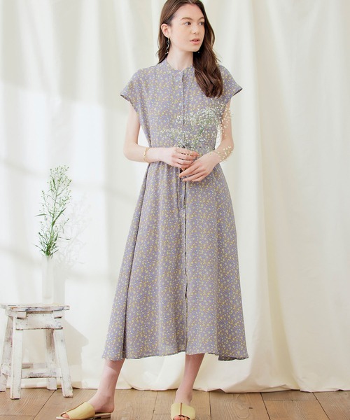 PURIL（ピュリル）の「【PURIL】サイドポケット付き フレンチスリーブ フラワープリント ゆるミモレ丈 花柄シャツワンピース（シャツワンピース・レディース・ホワイト/ブルー/モカ・S/M）」の18枚目の写真